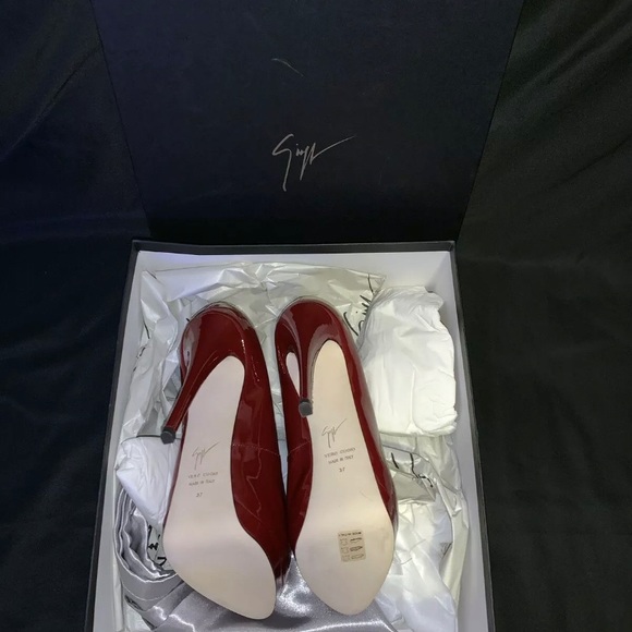 Giuseppe zanotti cranberry red heel - Picture 2 of 2